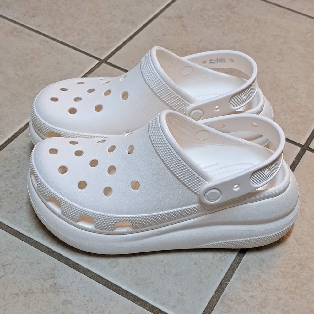 Crocs Classic Crush Clogs - ALL White - Women's size 9